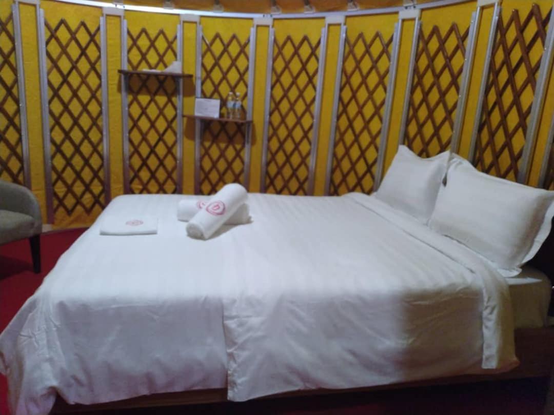 Rick Resort Телук Интан Екстериор снимка