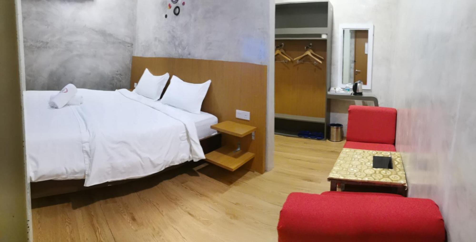 Rick Resort Телук Интан Екстериор снимка