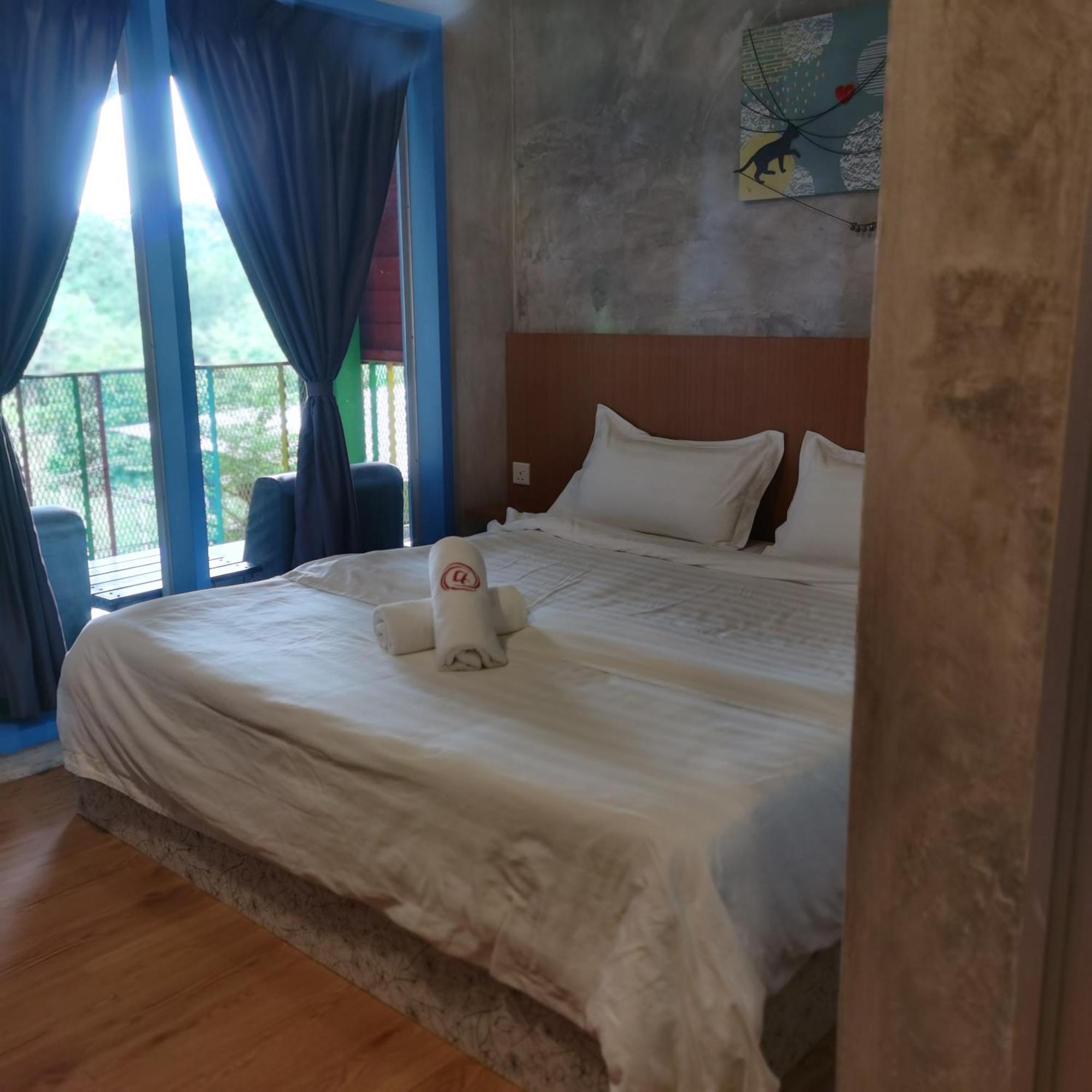 Rick Resort Телук Интан Екстериор снимка